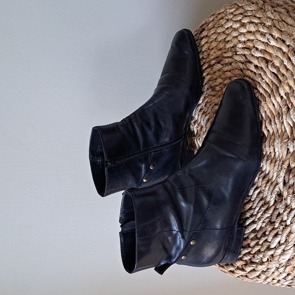 Talbots Shoes - Talbots Womens Black‎ Leather Side Zip Square Toe Low Heel Ankle Booties S-7.5